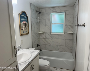 122 N Myrtle Street - Photo Thumbnail 8