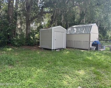 122 N Myrtle Street - Photo Thumbnail 1