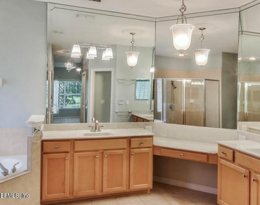 202 Casa Sevilla Avenue - Photo Thumbnail 14