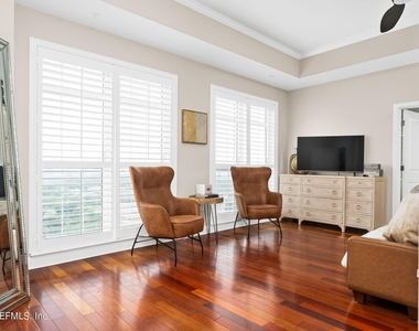 400 E Bay Street - Photo Thumbnail 36