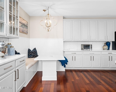 400 E Bay Street - Photo Thumbnail 30