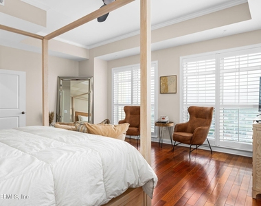 400 E Bay Street - Photo Thumbnail 10