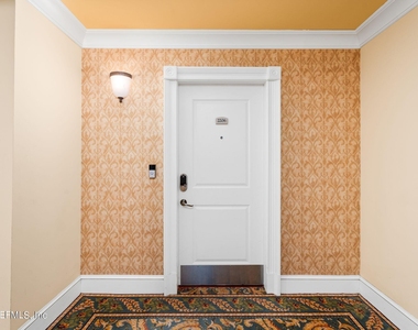 400 E Bay Street - Photo Thumbnail 52