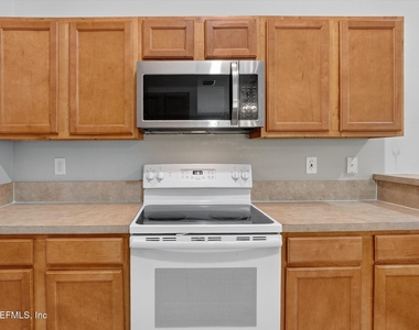 7920 Merrill Road - Photo Thumbnail 14