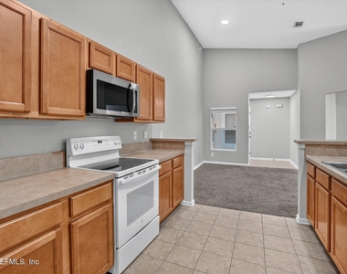 7920 Merrill Road - Photo Thumbnail 13