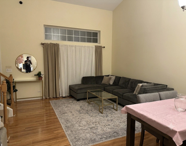 4469 W Roundstone Way - Photo Thumbnail 4