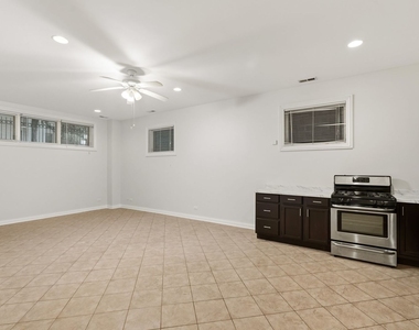 938 N Washtenaw Avenue - Photo Thumbnail 1
