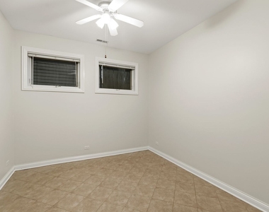 938 N Washtenaw Avenue - Photo Thumbnail 8