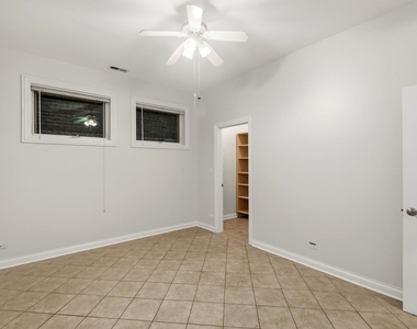 938 N Washtenaw Avenue - Photo Thumbnail 6