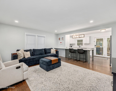 4224 Main Street - Photo Thumbnail 1