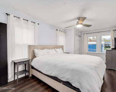 4224 Main Street - Photo Thumbnail 6