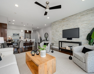 1446 W Cortez Avenue - Photo Thumbnail 4
