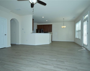 3094 Tofte Drive - Photo Thumbnail 7