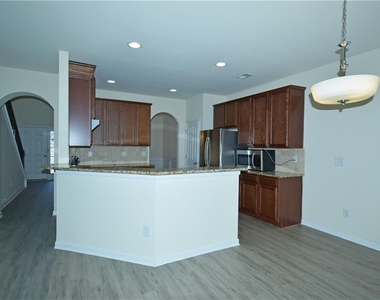 3094 Tofte Drive - Photo Thumbnail 8