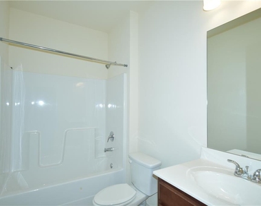 3094 Tofte Drive - Photo Thumbnail 13