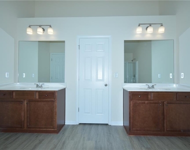 3094 Tofte Drive - Photo Thumbnail 21