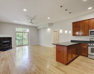1329 W Loyola Avenue - Photo Thumbnail 1