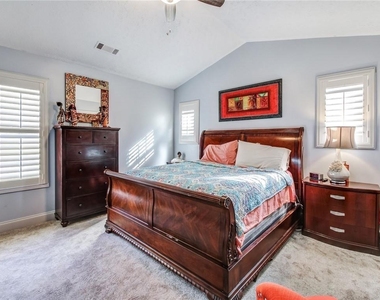 3840 Forsythia Way - Photo Thumbnail 11
