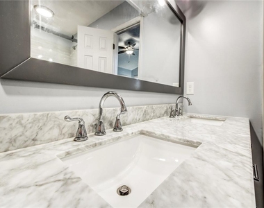 3840 Forsythia Way - Photo Thumbnail 7