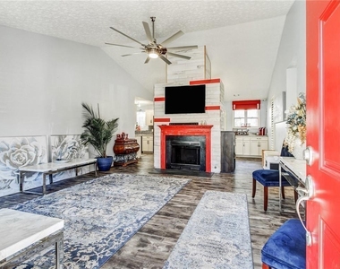 3840 Forsythia Way - Photo Thumbnail 2