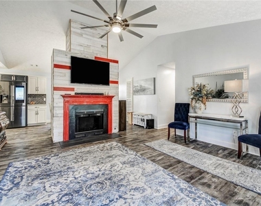 3840 Forsythia Way - Photo Thumbnail 21