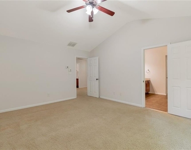 4262 Winslow Hill Court - Photo Thumbnail 17