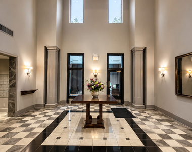 70 W Huron Street - Photo Thumbnail 1