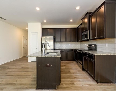 4950 Elm Brook Drive - Photo Thumbnail 4