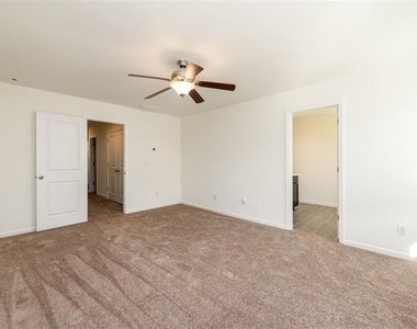 4950 Elm Brook Drive - Photo Thumbnail 9