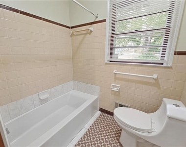 2798 Dearwood Drive Sw - Photo Thumbnail 14