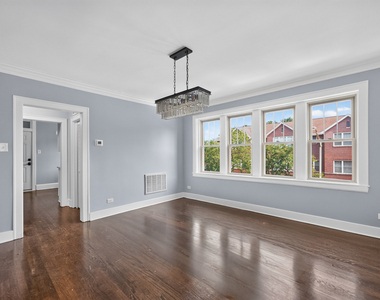 1101 S Oak Park Avenue - Photo Thumbnail 3