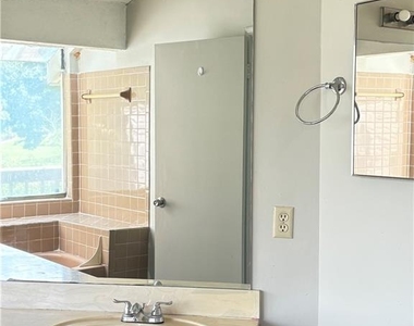 3241 Tennington Place - Photo Thumbnail 16