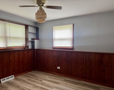 5341 Grand Avenue - Photo Thumbnail 10
