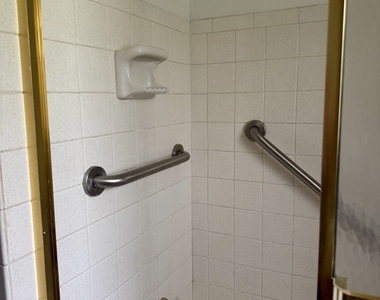 5341 Grand Avenue - Photo Thumbnail 8