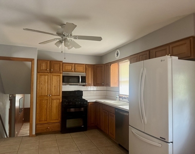 5341 Grand Avenue - Photo Thumbnail 3