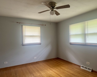 5341 Grand Avenue - Photo Thumbnail 6