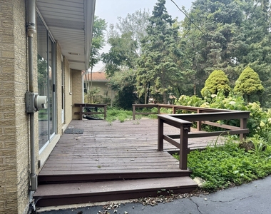5341 Grand Avenue - Photo Thumbnail 15
