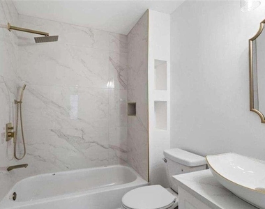 1711 Summit Glen Lane - Photo Thumbnail 7