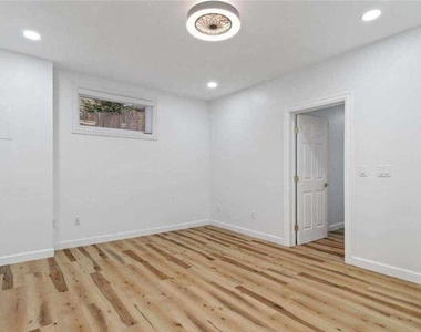 1711 Summit Glen Lane - Photo Thumbnail 16