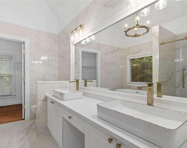 1711 Summit Glen Lane - Photo Thumbnail 30