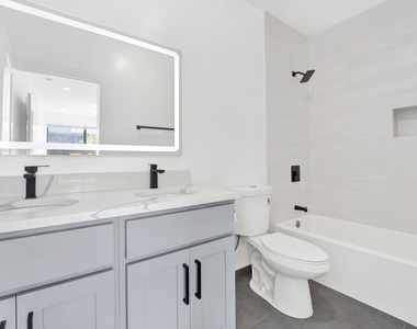 4350 W Lawrence Avenue - Photo Thumbnail 6