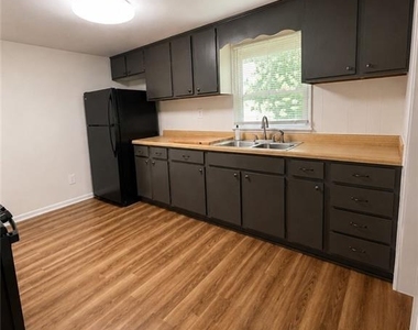 33 Stewart Church Road - Photo Thumbnail 6