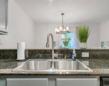 1445 Monroe Drive - Photo Thumbnail 17