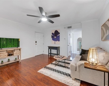1445 Monroe Drive - Photo Thumbnail 4