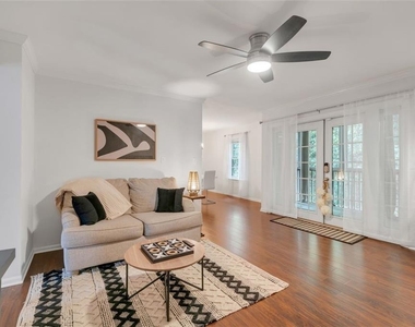 1445 Monroe Drive - Photo Thumbnail 5