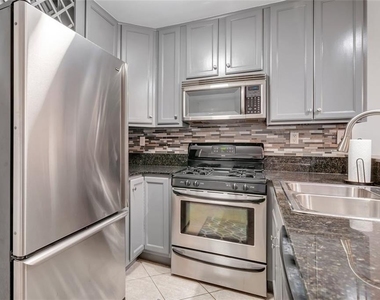 1445 Monroe Drive - Photo Thumbnail 15