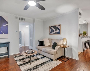 1445 Monroe Drive - Photo Thumbnail 2