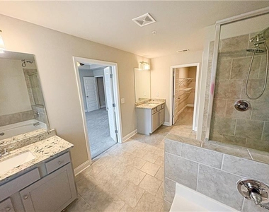 339 Cherryhill Lane - Photo Thumbnail 6