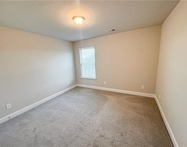 339 Cherryhill Lane - Photo Thumbnail 10