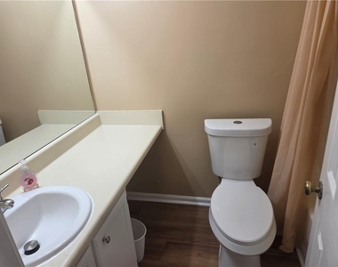 5595 Wells Circle - Photo Thumbnail 14